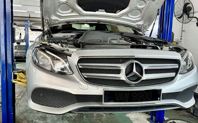 thợ chuyên sửa mercedes tay nghề cao