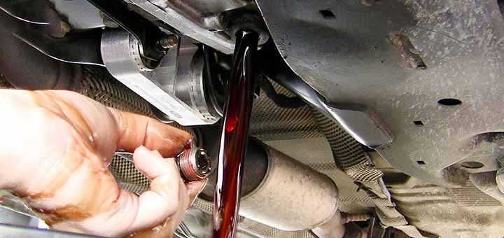 thời điểm thay nhớt hộp số tự động