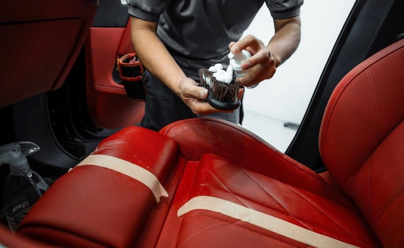 chi phí dọn nội thất ô tô