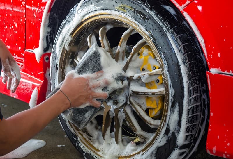 rửa xe ô tô long biên