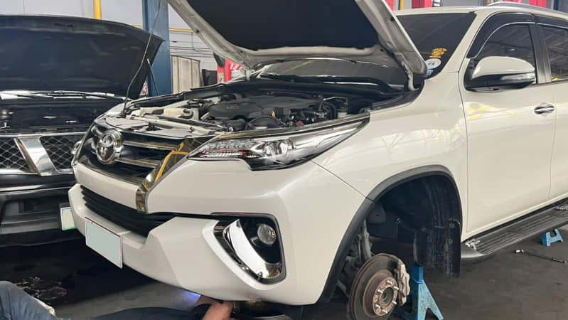 chuyên sửa toyota tại long biên hà nội