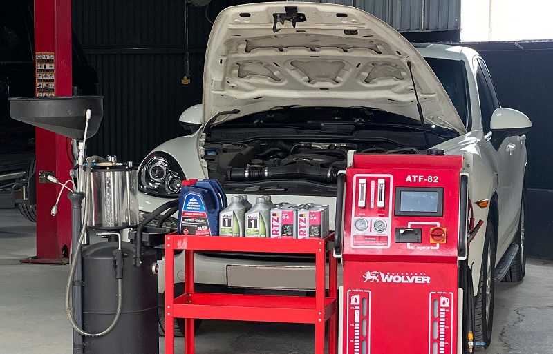 bảo dưỡng định kỳ porsche ở hà nội