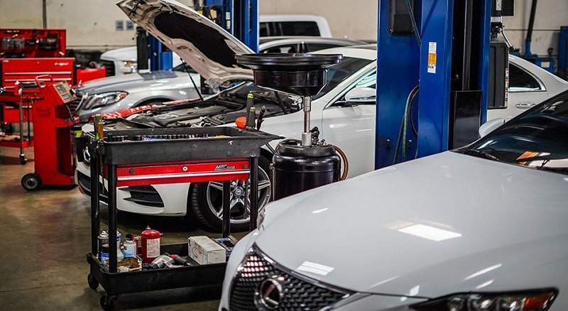 gara sửa chữa bơm nước ô tô