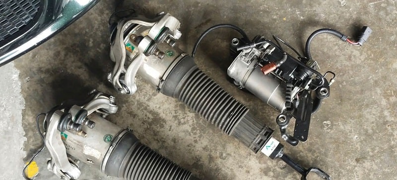 hậu quả của lỗi bơm nâng gầm xe ô tô