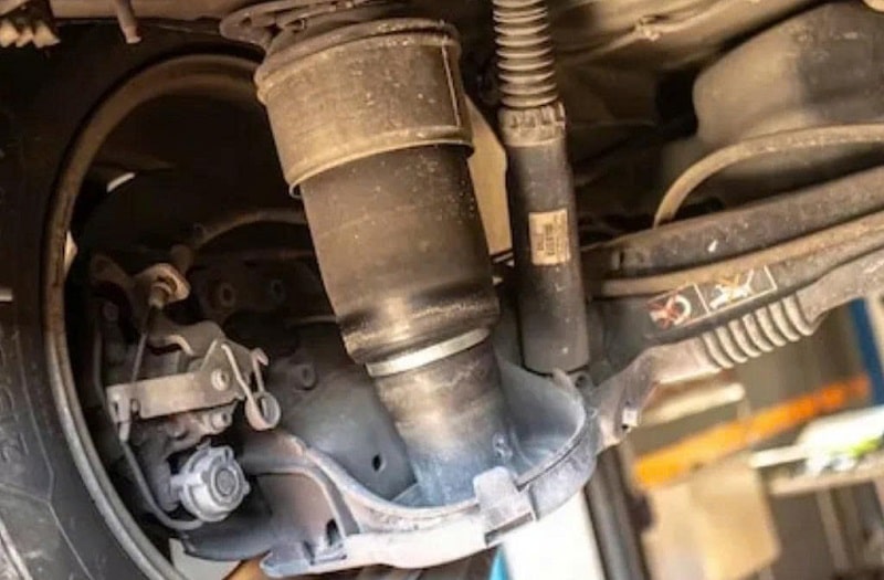 khi nào thay giảm sóc ô tô mới